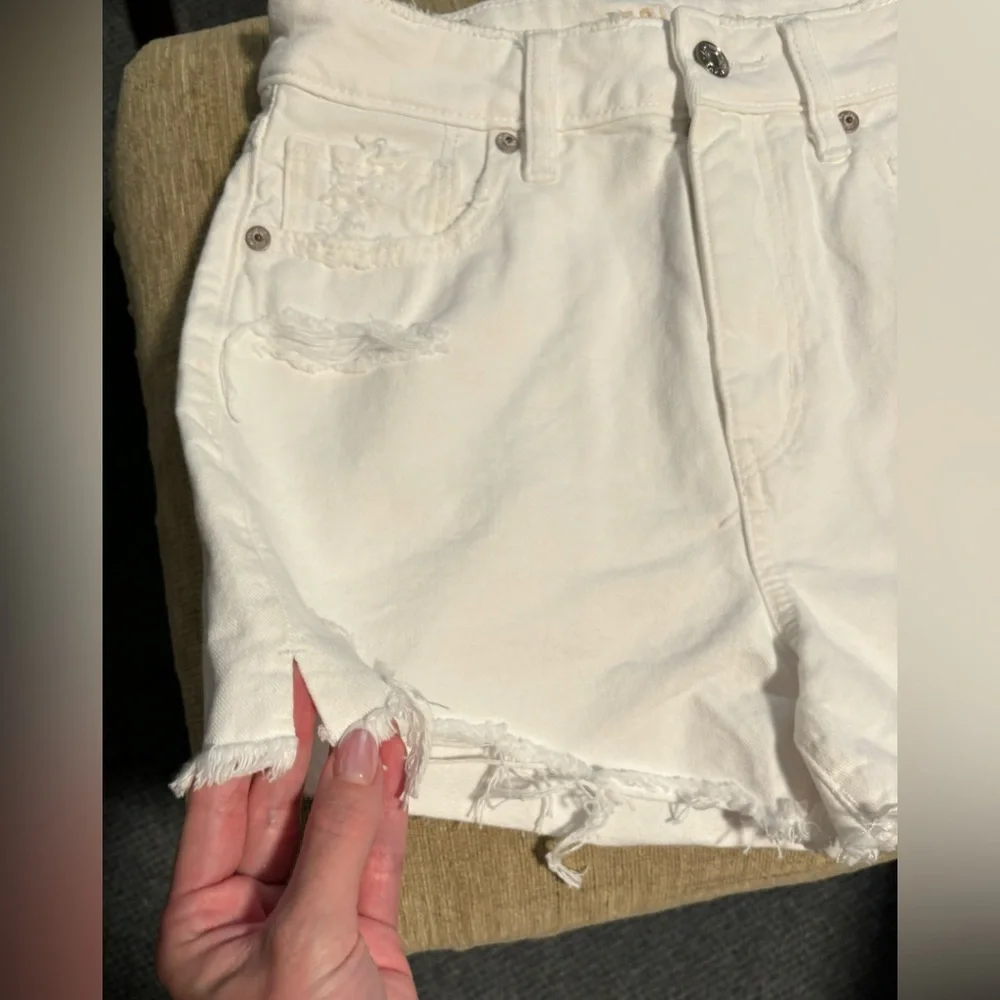 American Eagle White Jean Shorts - Picture 3 of 5
